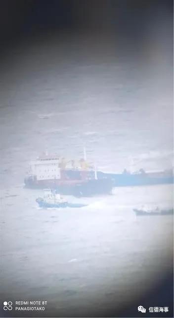 又一奇葩事故！周六，兩艘船舶攔腰相撞，合為一體